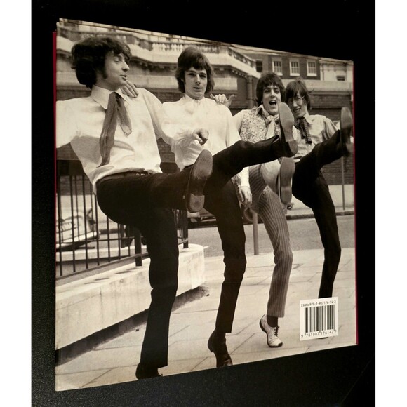 PINK FLOYD is a psychedelic rock and progressive rock band. 2011 large HC Book - Picture 5 of 5